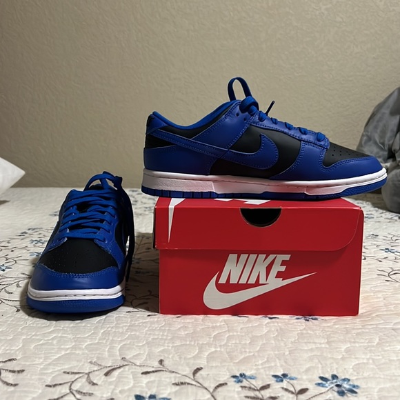 Nike Dunk Low (M 8.5, W sz 10) - Picture 2 of 8